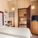 La Pace Hotel