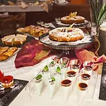La Pace Hotel