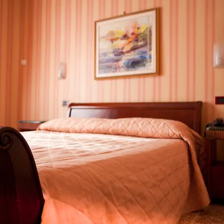 Hotell La Pace Pisa
