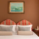 فندق لا بيس 3*