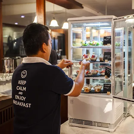 لا بيس فندق 3*