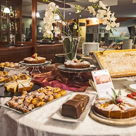 فندق لا بيس بيزا